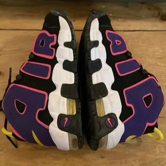 Nike Kids Black and Yellow Sneakers - Picture 3 of 7